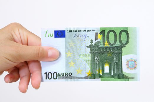 100_Euro_AdobeStock_286695267-522x348 100_Euro_AdobeStock_286695267-522x348